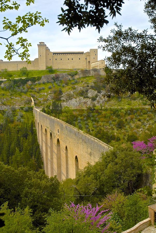 Palazzo Sant'Angelo Bed & Breakfast Spoleto Exterior foto