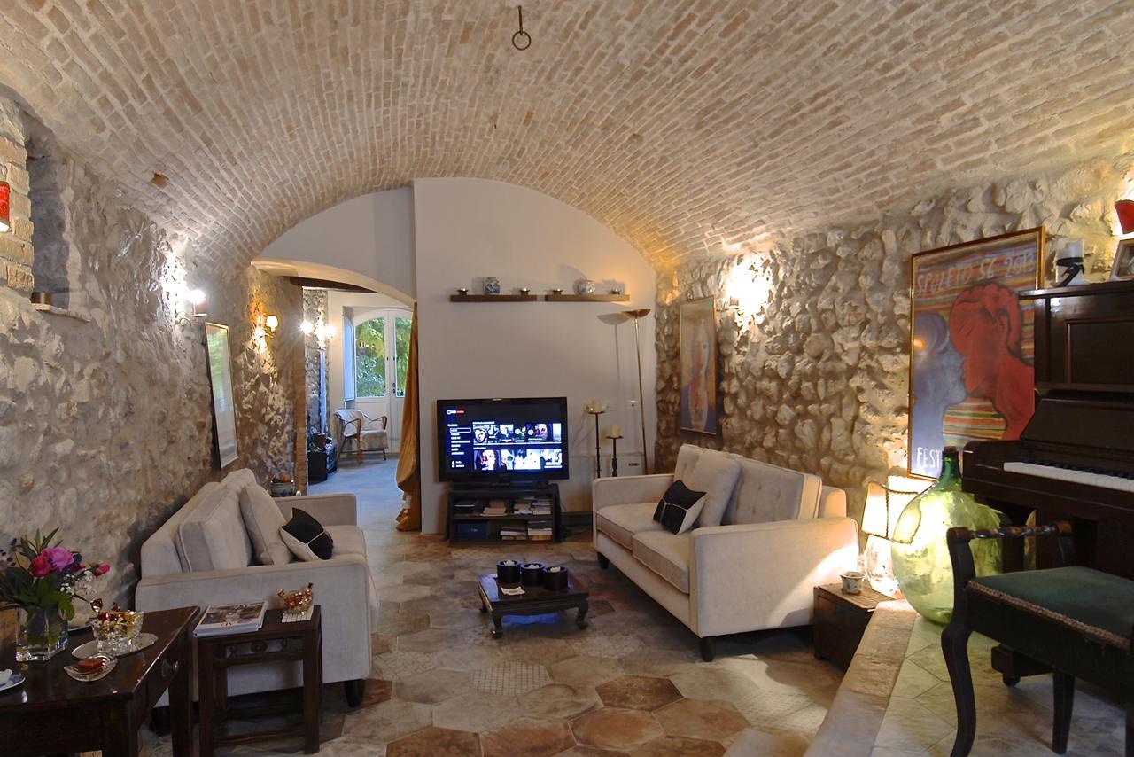 Palazzo Sant'Angelo Bed & Breakfast Spoleto Exterior foto