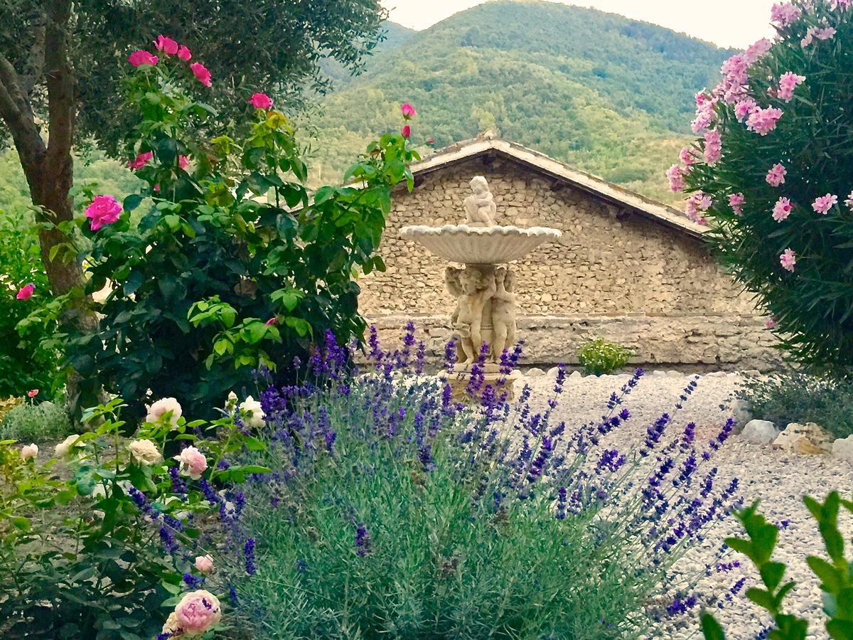 Palazzo Sant'Angelo Bed & Breakfast Spoleto Exterior foto